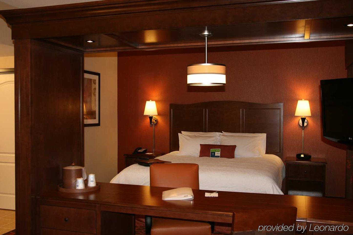 Hampton Inn & Suites New Castle, Pa Стая снимка